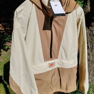 Nike Women's Athletic Windbreaker and Fanny Pack